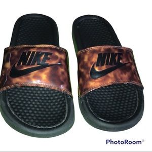 Women Nike flip flops (No Box)